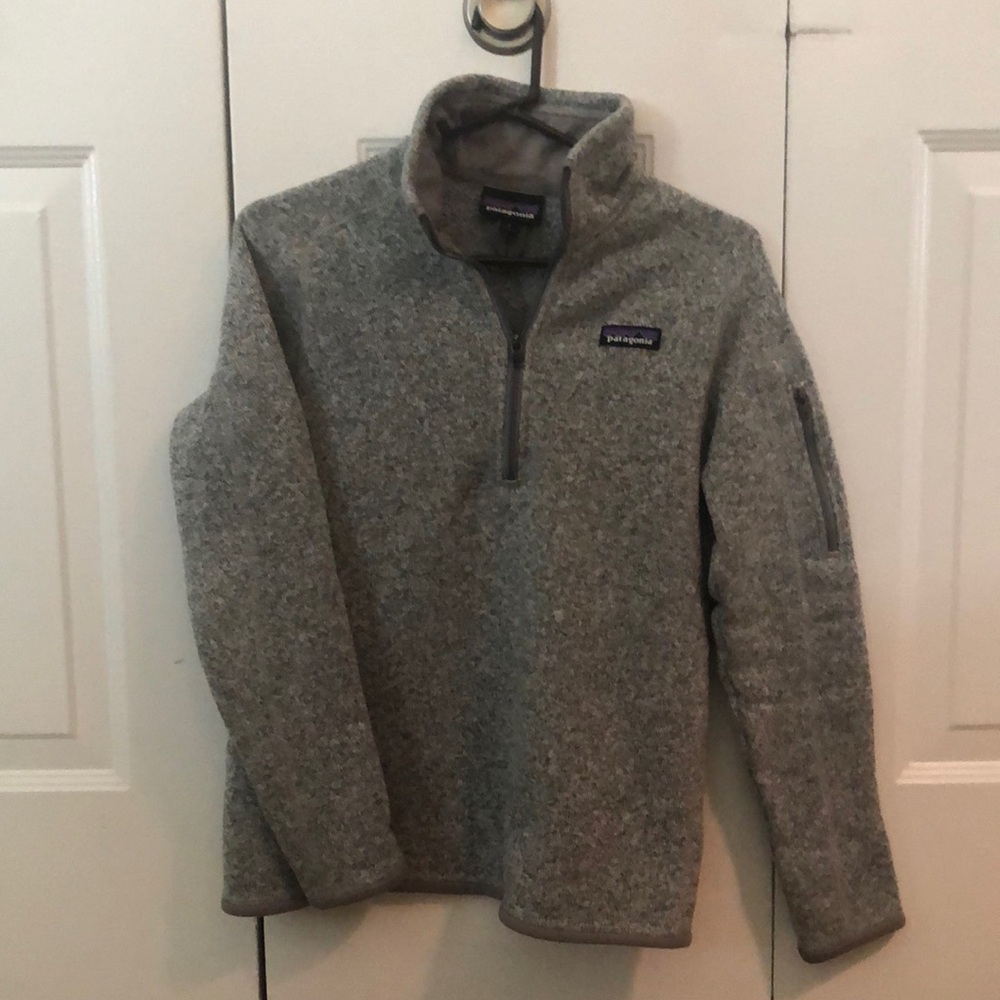 Size small Patagonia pull over, gently worn